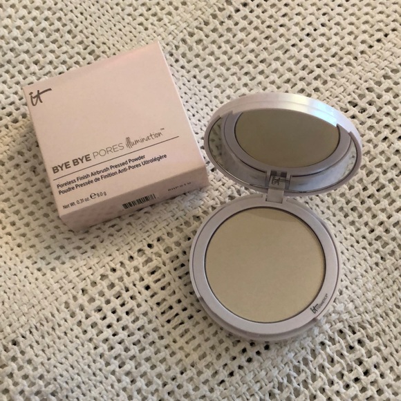 it cosmetics Other - Bye Bye Pores Powder